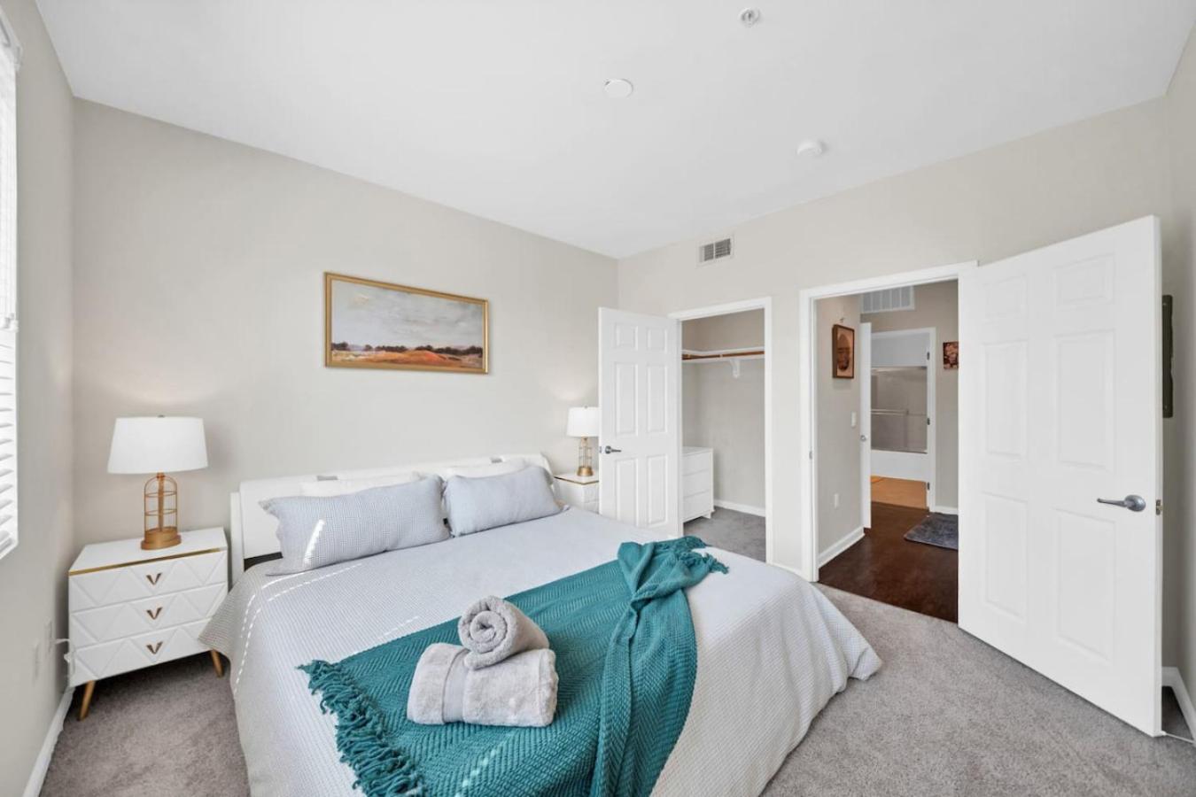 Lux Oasis In Woodland Hills Holiday home Los Angeles